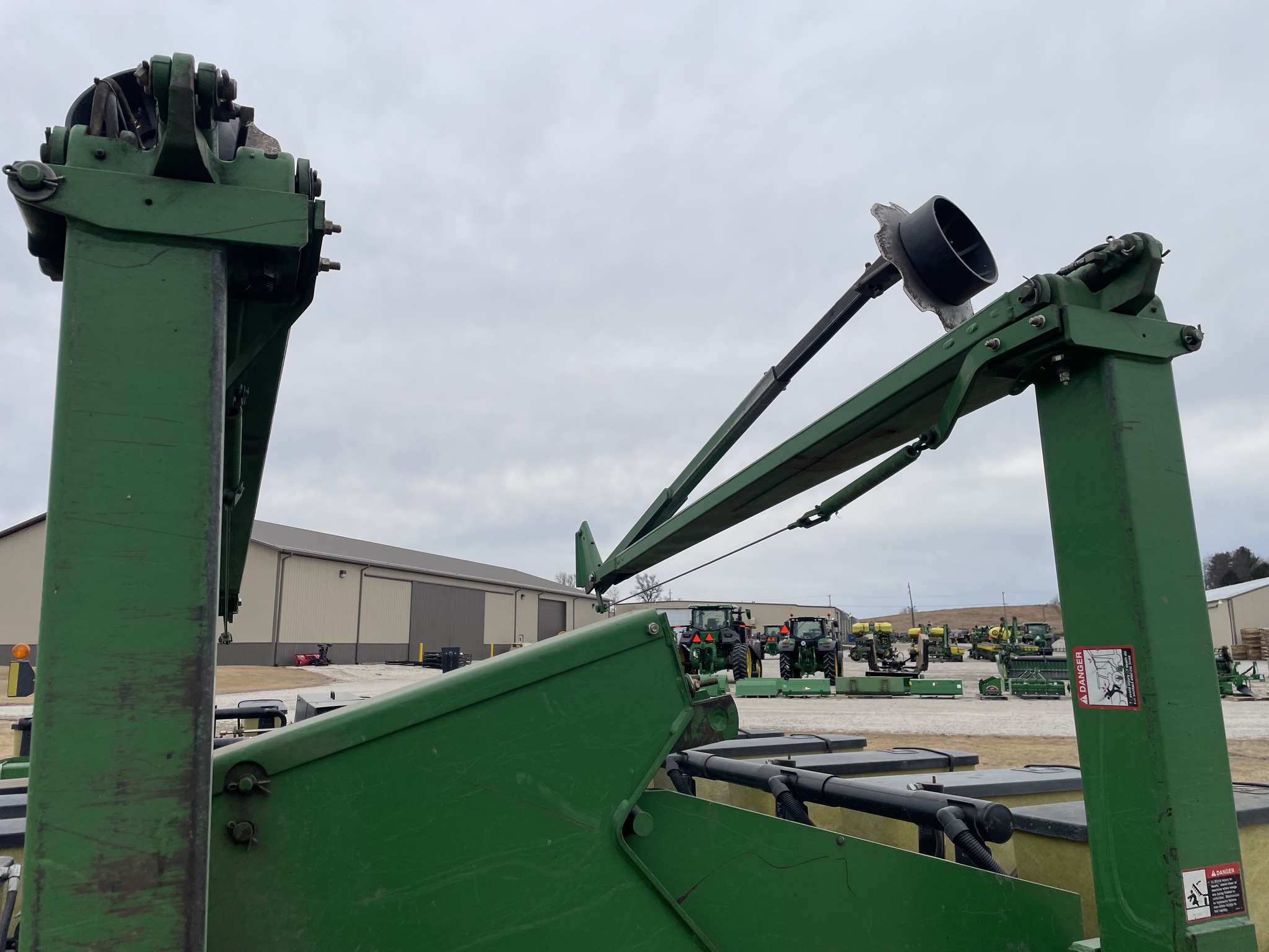  2000 John Deere 1770 at Heritage Tractor in Geneseo, IL