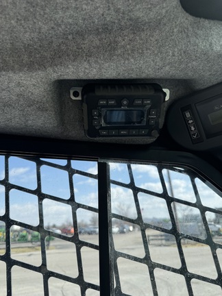 2021 John-Deere 330G