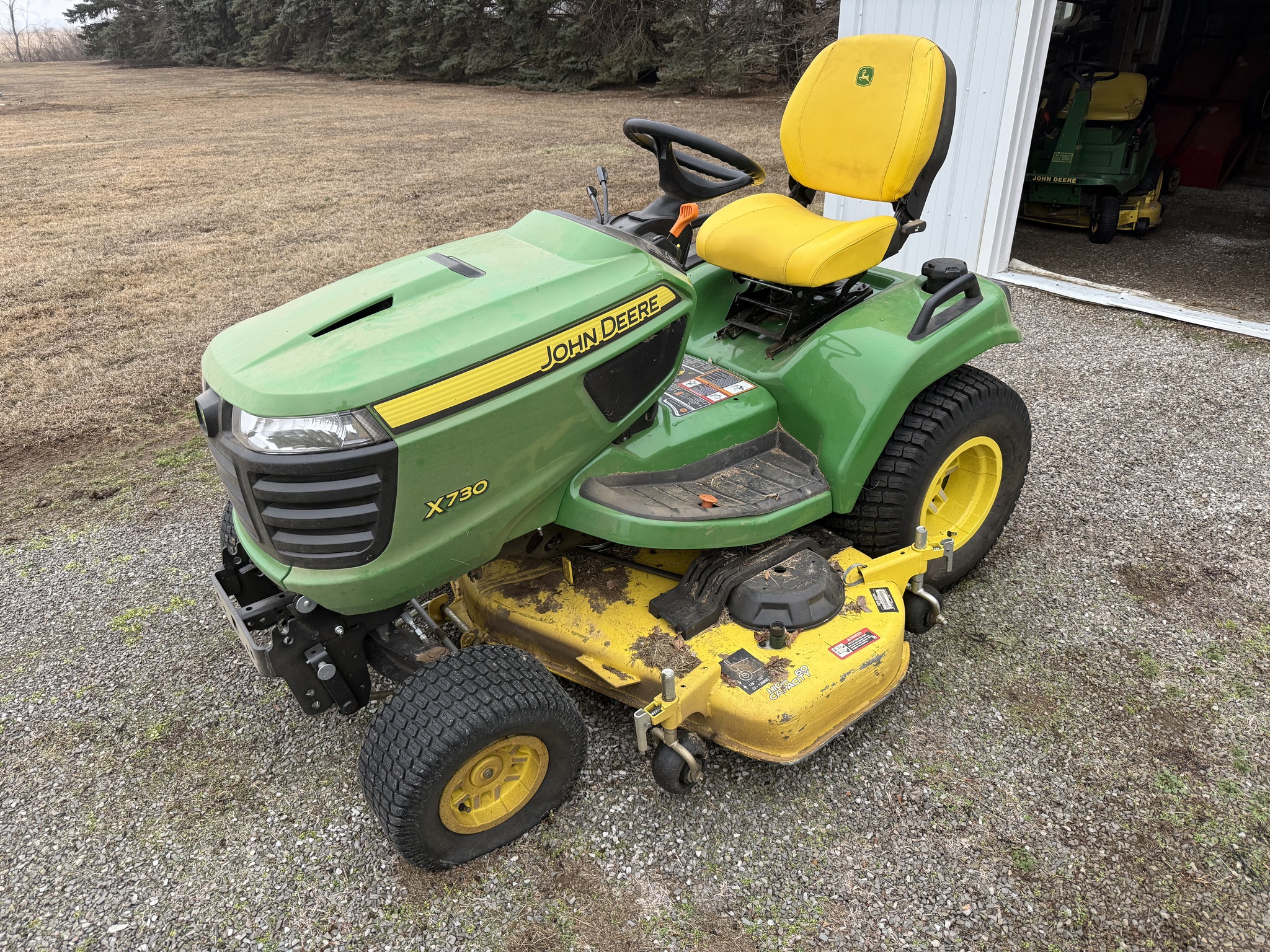 2022 John Deere X730 Image 2