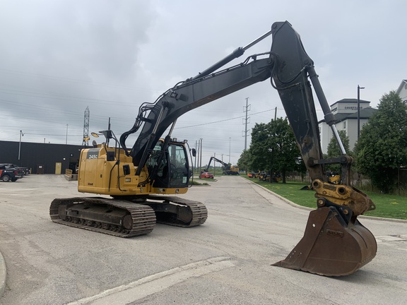 2021 John Deere 245G LC