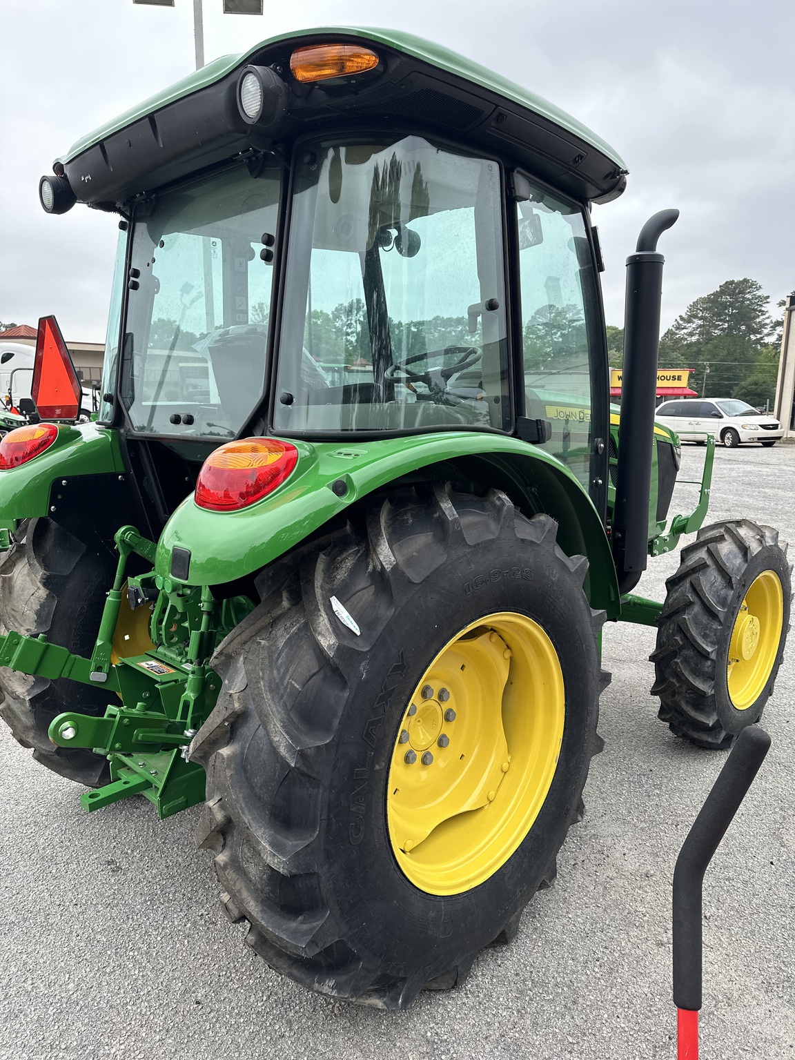 2025 John Deere 5060E Image 5