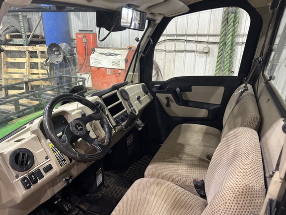 2018 John Deere XUV 835R - Photo11