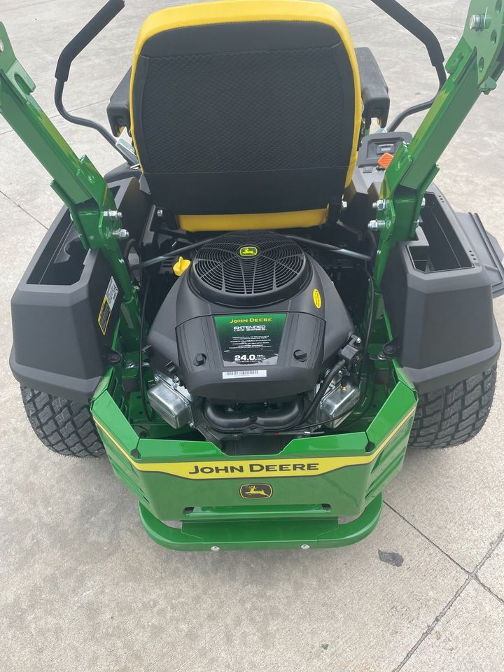 2026 John Deere Z515E Image 4