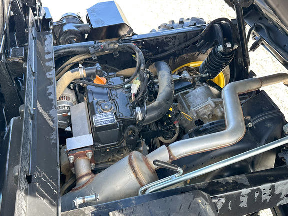 2023 John-Deere XUV865M Diesel