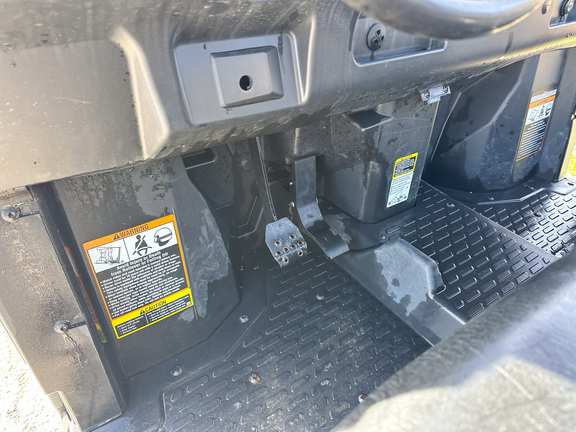 2023 John-Deere XUV865M Diesel