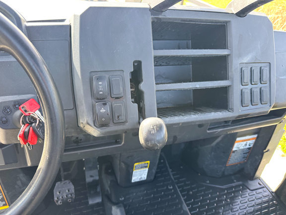 2023 John-Deere XUV865M Diesel