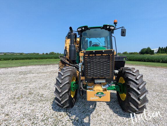 Photo of 2023 John Deere 6110M