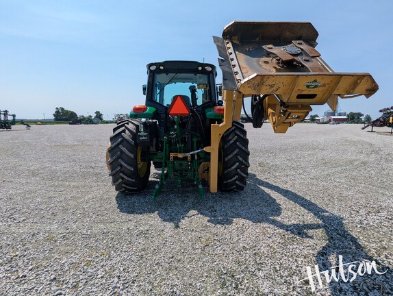 Photo of 2023 John Deere 6110M