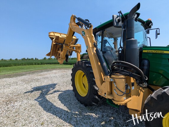 Photo of 2023 John Deere 6110M