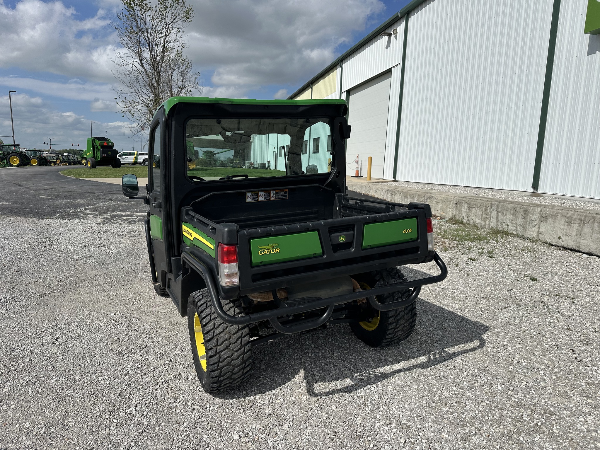  2023 John Deere XUV 835R at Heritage Tractor in Joplin, MO