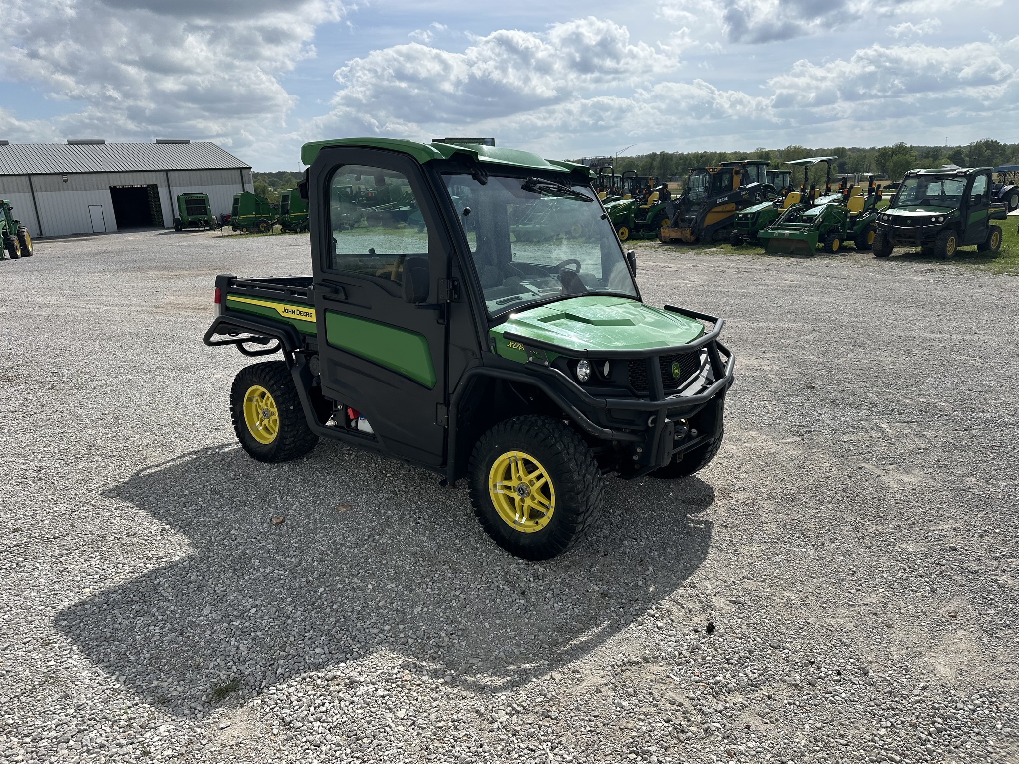  2023 John Deere XUV 835R at Heritage Tractor in Joplin, MO