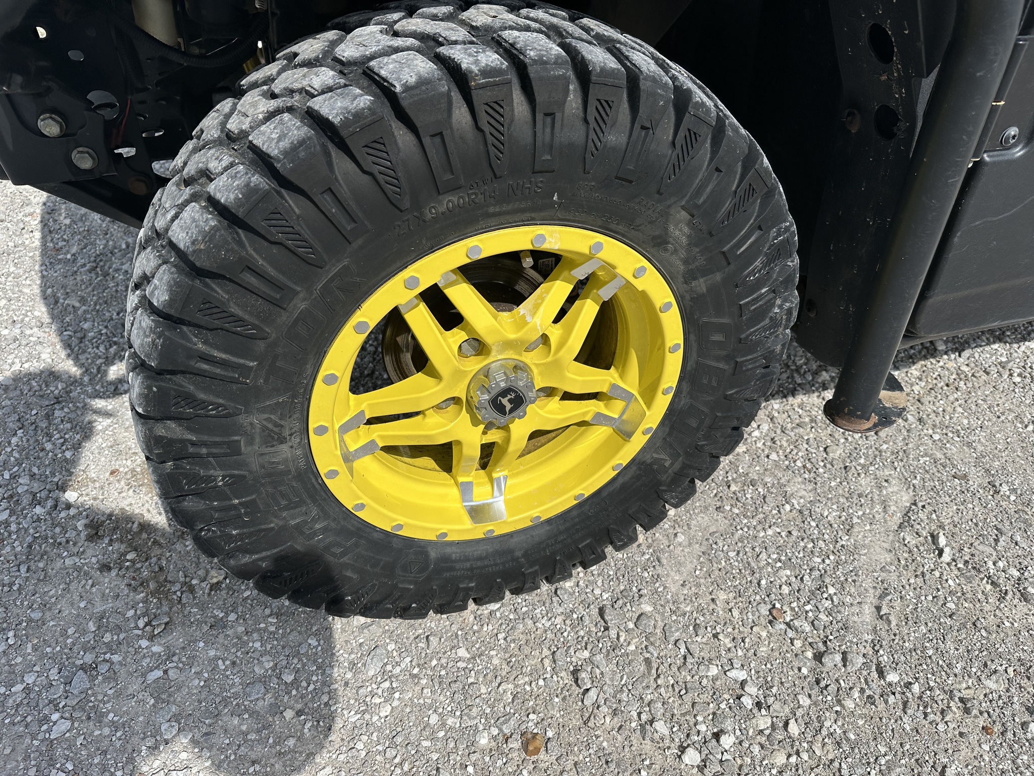  2023 John Deere XUV 835R at Heritage Tractor in Joplin, MO