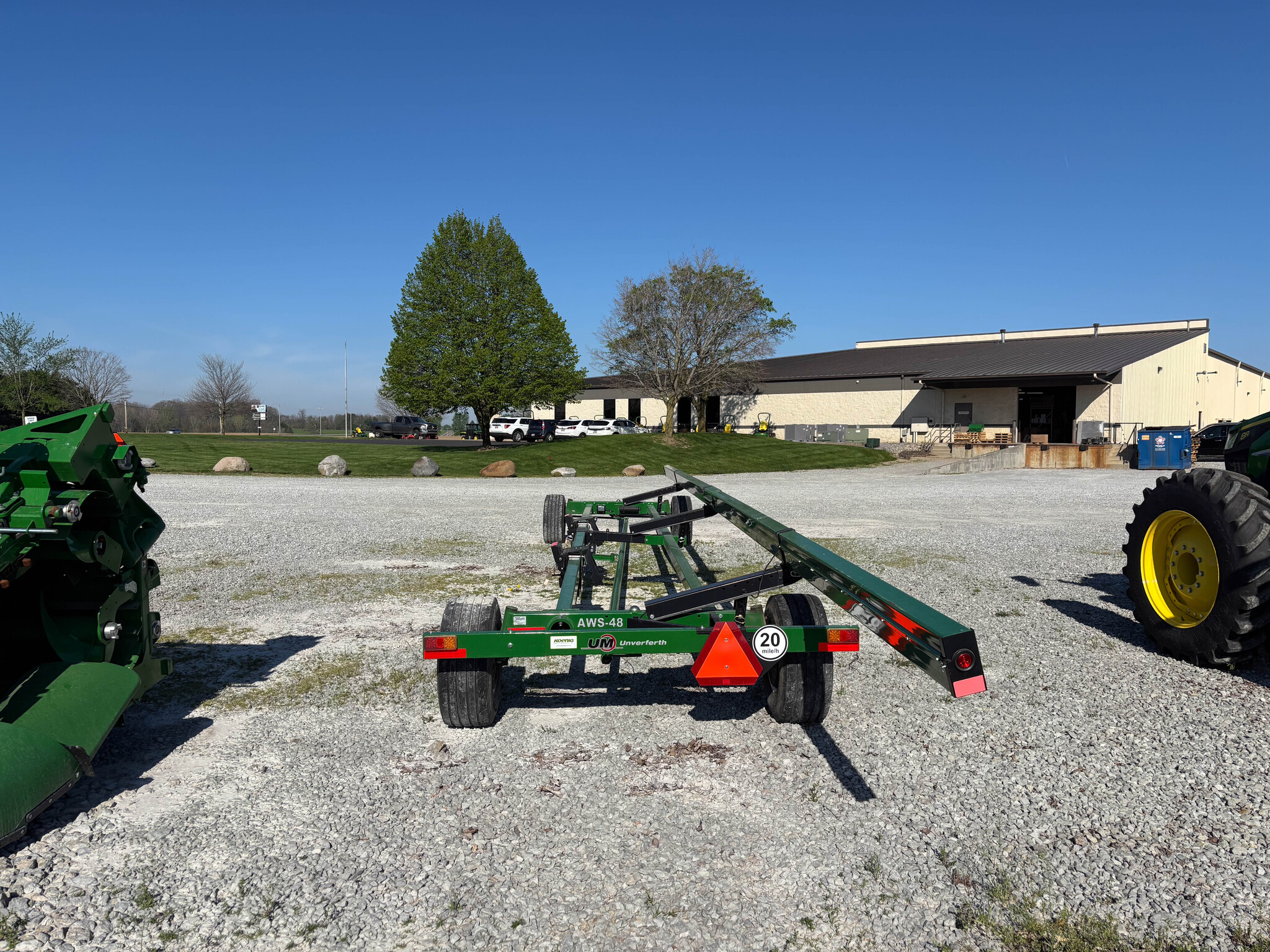 Used -- Unverferth AWS-48 Header carts at Koenig Equipment in Urbana, OH - PhotoXL2