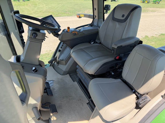 2023 John Deere 8R 410 - Photo29