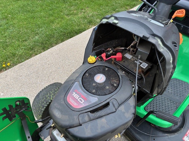 Used 2002 Sabre 1642HS Lawn & Garden Tractors at Koenig Equipment in Greensburg, IN - PhotoXL5