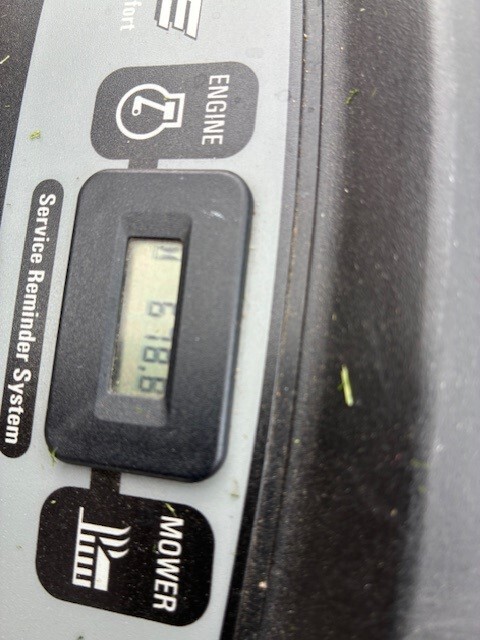 Used 2002 Sabre 1642HS Lawn & Garden Tractors at Koenig Equipment in Greensburg, IN - PhotoXL4