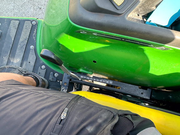 2022 John-Deere 3038E