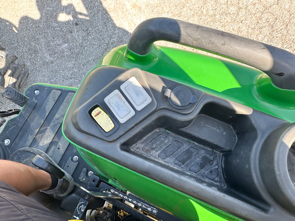2022 John-Deere 3038E