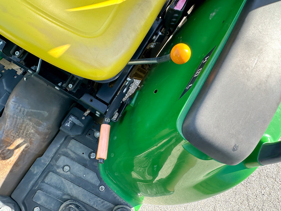 2022 John-Deere 3038E