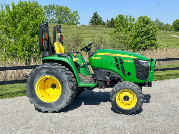 2022 John-Deere 3038E