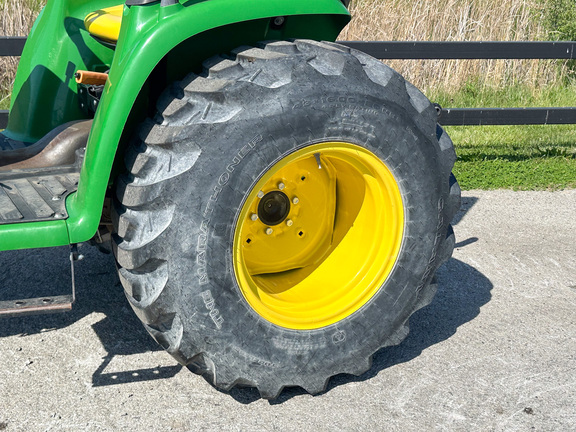 2022 John-Deere 3038E