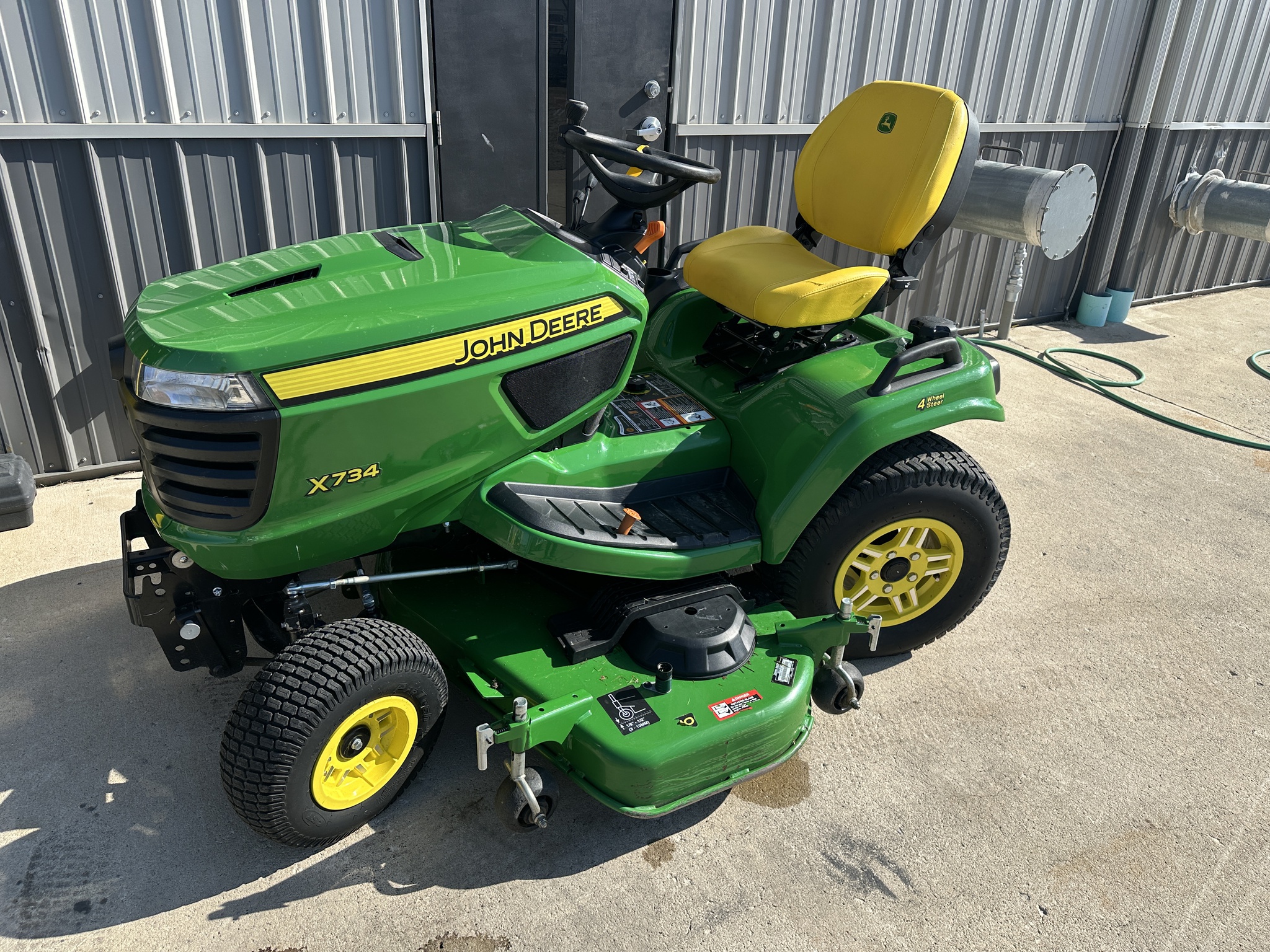 2023 John Deere X734 Image 1