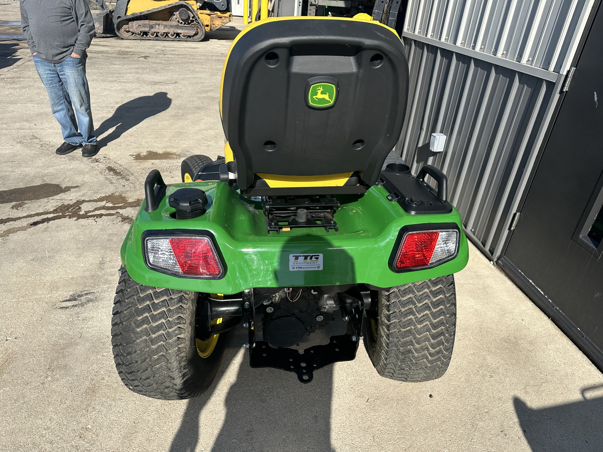 2023 John Deere X734 Image 3