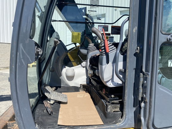 2015 John Deere 75G