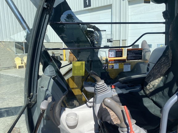 2015 John Deere 75G