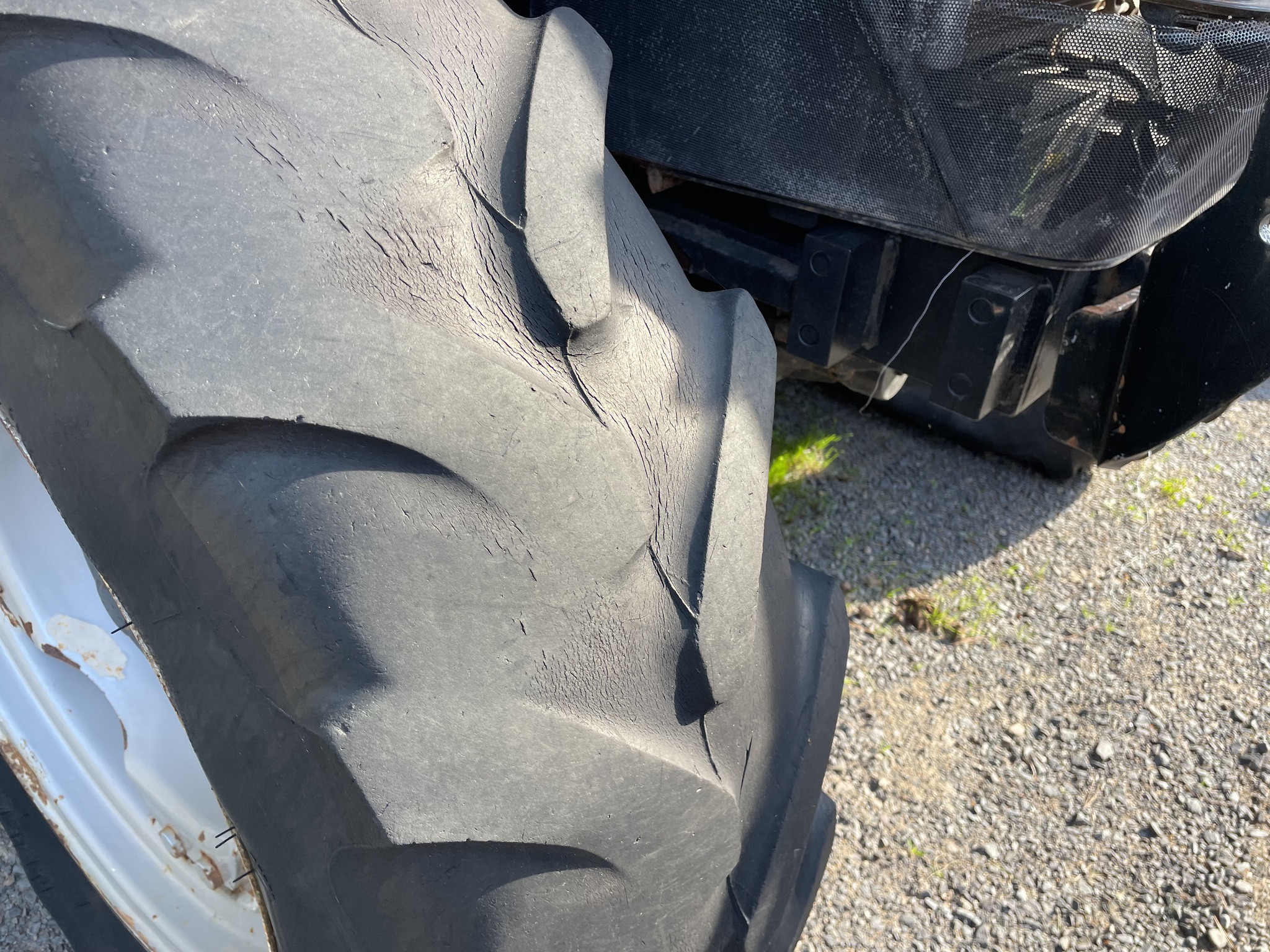 2017 Case IH Farmall 95C Pltfrm Image 4