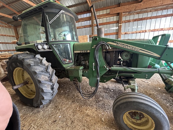 1978 John Deere 4040 (5th thumbnail)
