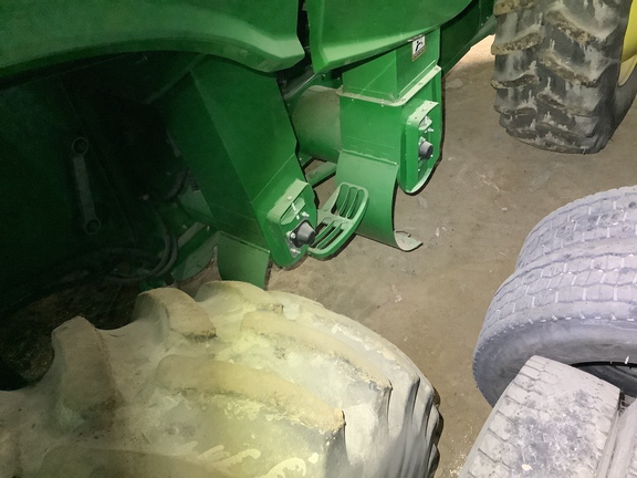 Photo of 2015 John Deere S680