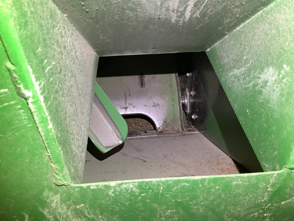Photo of 2015 John Deere S680