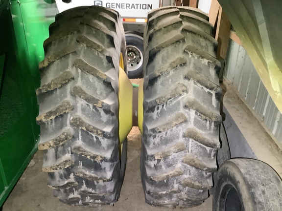 Photo of 2015 John Deere S680