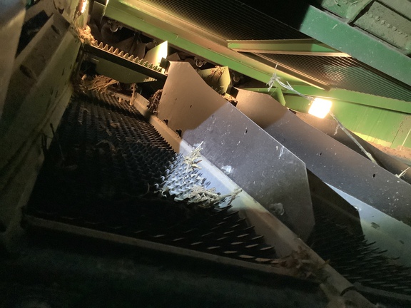 Photo of 2015 John Deere S680