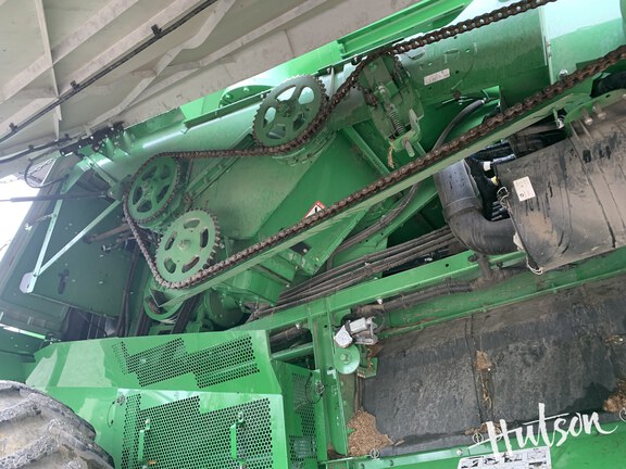 Photo of 2015 John Deere S680
