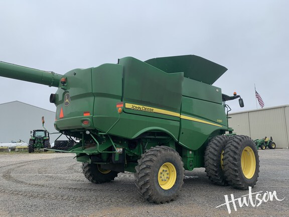 Photo of 2015 John Deere S680