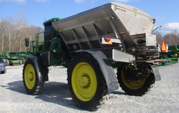 Photo of 2024 John Deere 600R