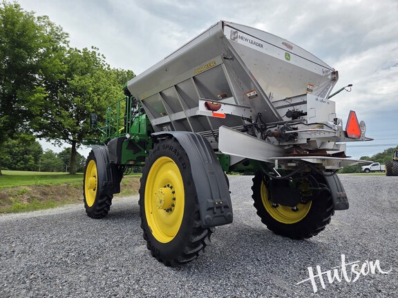 Photo of 2024 John Deere 600R