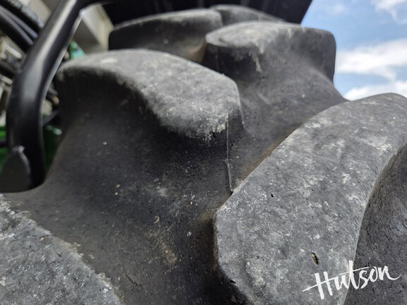 Photo of 2024 John Deere 600R