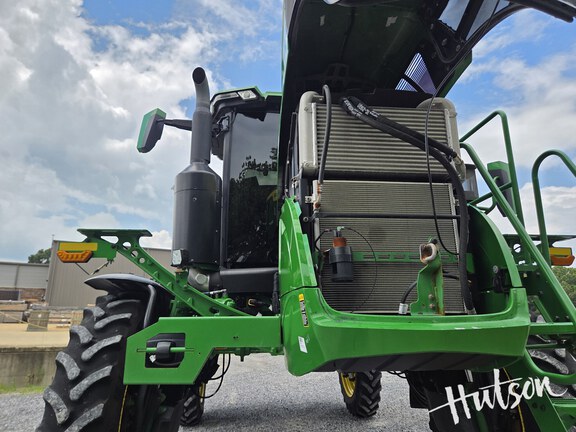 Photo of 2024 John Deere 600R