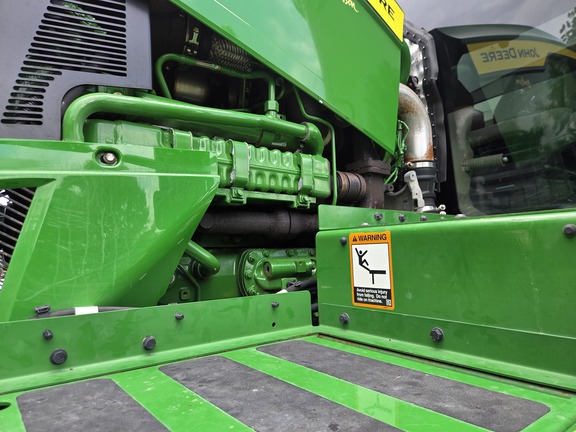 Photo of 2024 John Deere 600R