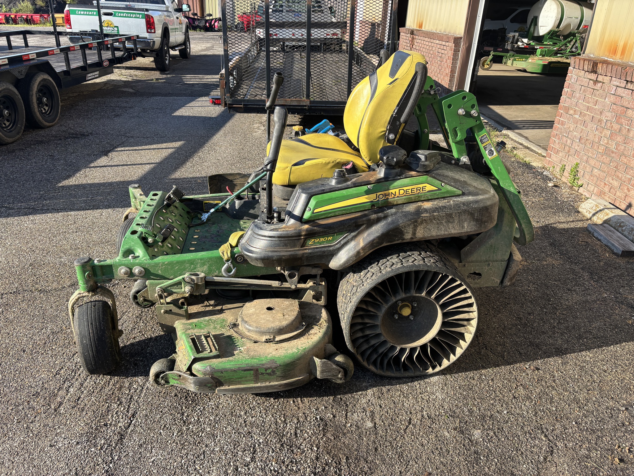 Used 2021 John Deere Z930R Zero Turn Mowers at Koenig Equipment in Franklin, IN - PhotoXL5