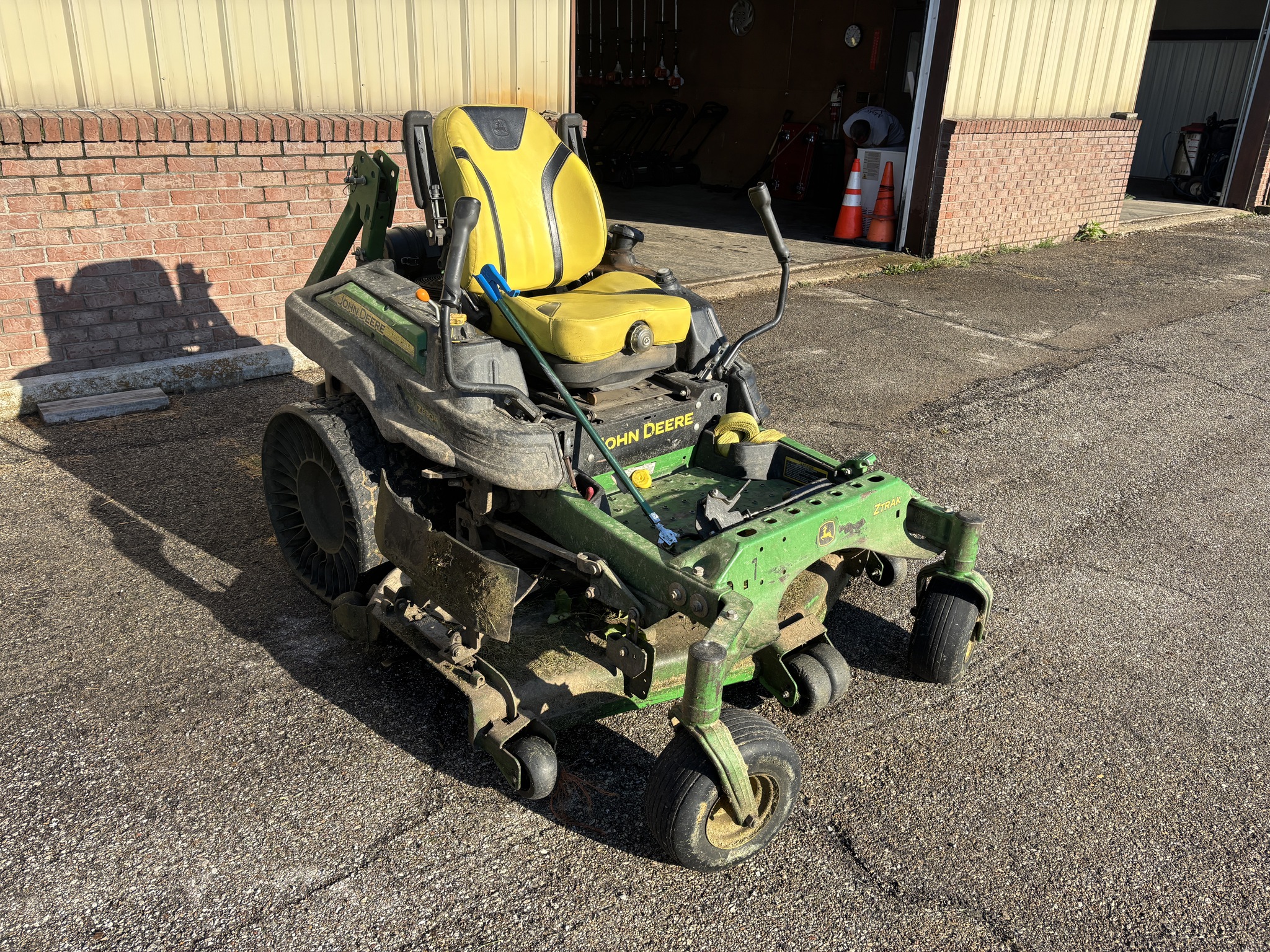 Used 2021 John Deere Z930R Zero Turn Mowers at Koenig Equipment in Franklin, IN - PhotoXL7