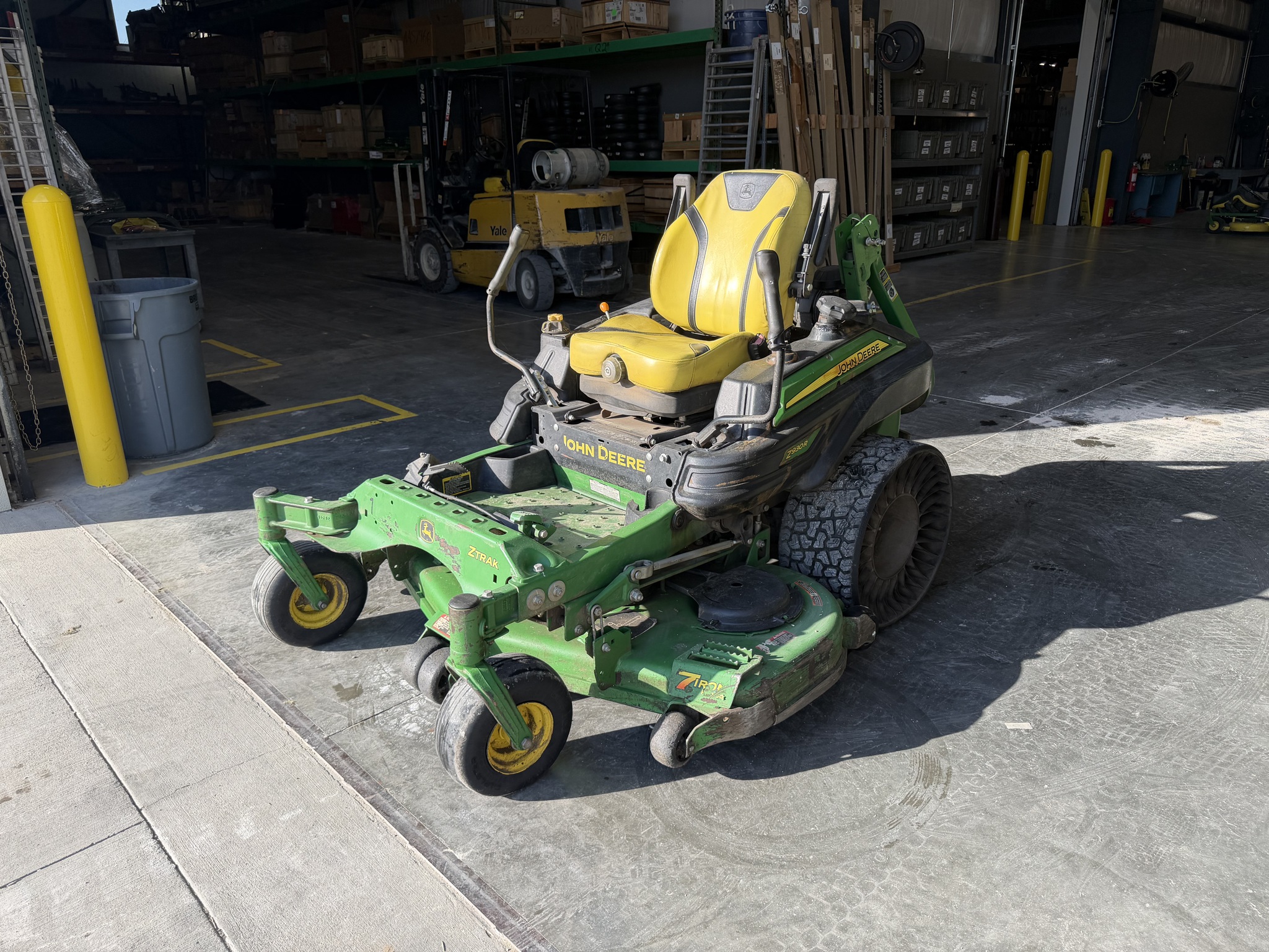 Used 2021 John Deere Z930R Zero Turn Mowers at Koenig Equipment in Franklin, IN - PhotoXL0