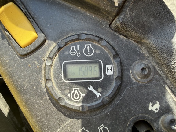 Used 2021 John Deere Z930R Zero Turn Mowers at Koenig Equipment in Franklin, IN - Photo6