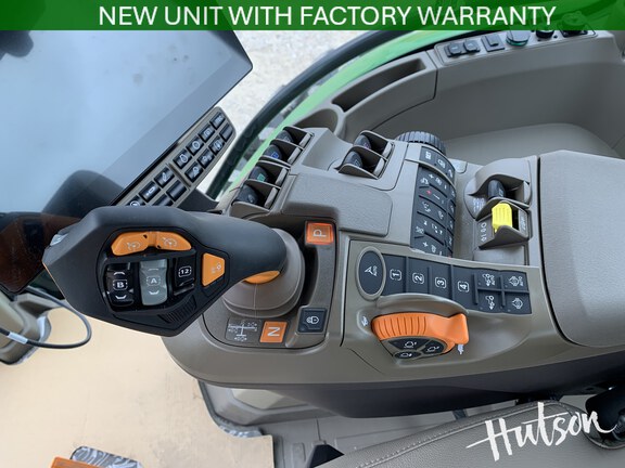 Photo of 2025 John Deere 8R 310