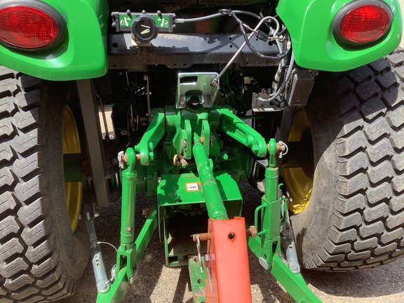 Photo of 2019 John Deere 4052R