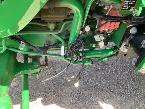 Photo of 2019 John Deere 4052R
