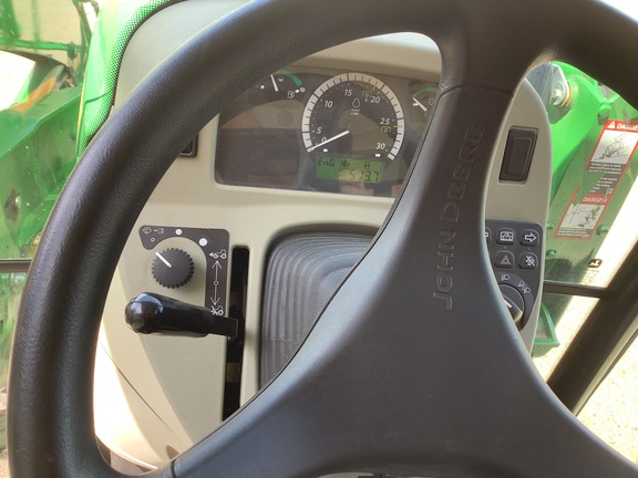 Photo of 2019 John Deere 4052R